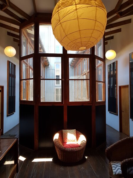El pasillo de Santo Domingo en Valparaíso, The Network by Moraga