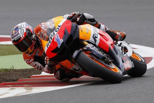 El deporte de las motos, The Network by Moraga